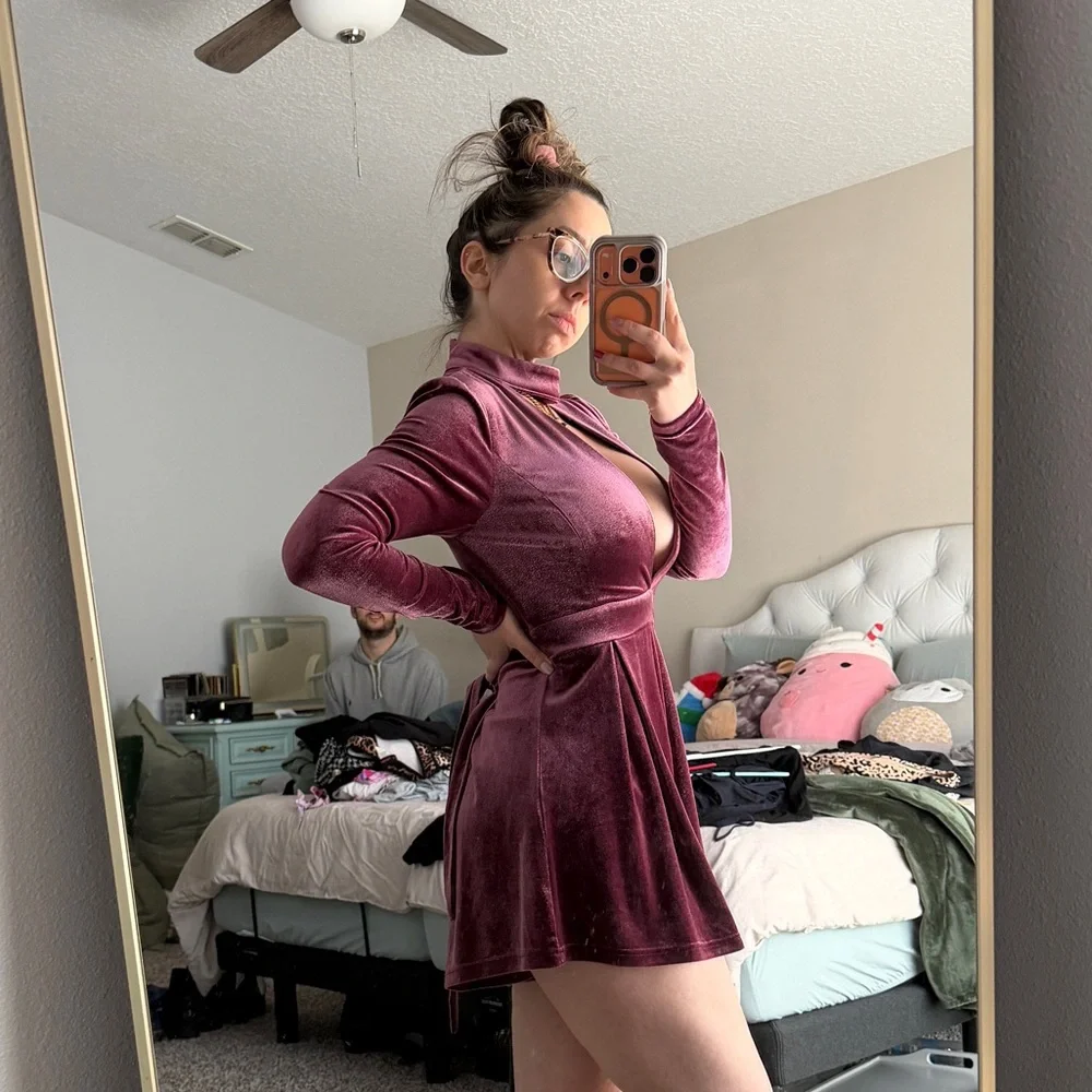 Fashion Nova Velvet Romper in Deep Pink - Picture 4 of 7